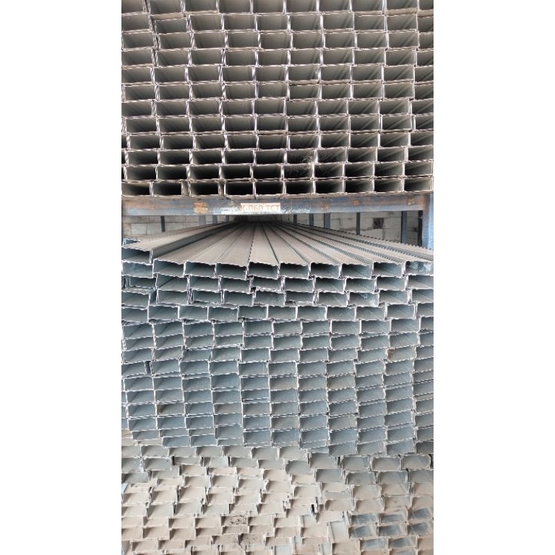 Rangka Atap Baja Ringan 0.70 / Canal C75 Baja Ringan 0.70 Titian Truss