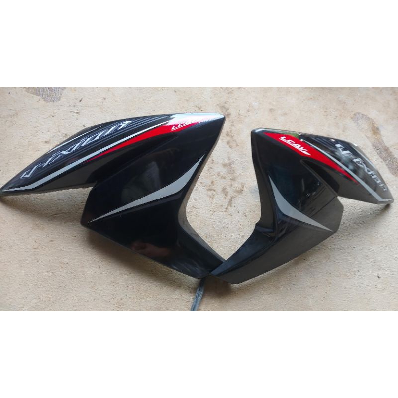 Sayap Cover Tangki Vixion New 2014 Hitam