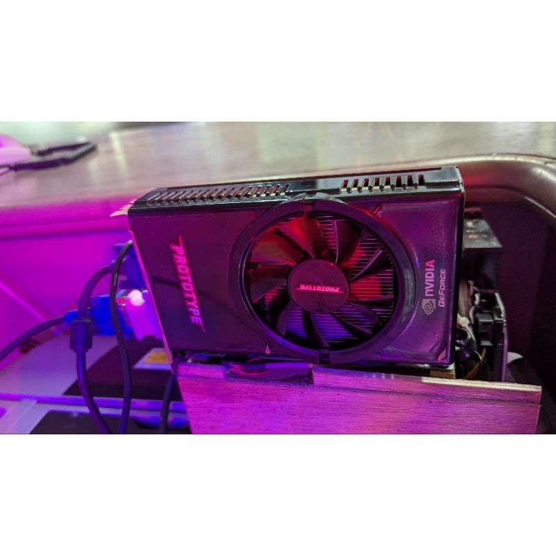VGA prototype gt220 1gb