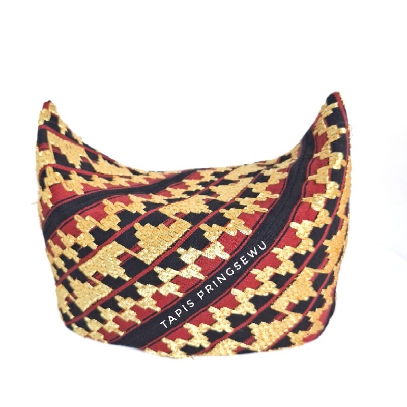 TAPIS PRINGSEWU - PECI TAPIS LAMPUNG MODEL PERAHU KAPAL KOPIAH TAPIS ADAT LAMPUNG MOTIF KETIK TAJUK