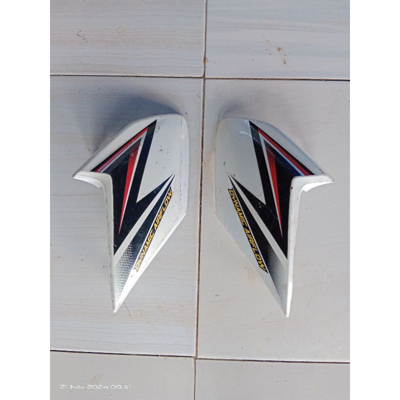 Sayap Tangki Honda Verza 150. Original. seken