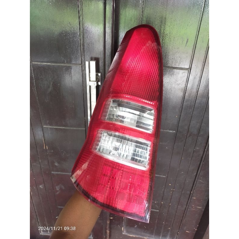 lampu stoplamp nissan serena c24 lampu belakang serena c24 original kiri L