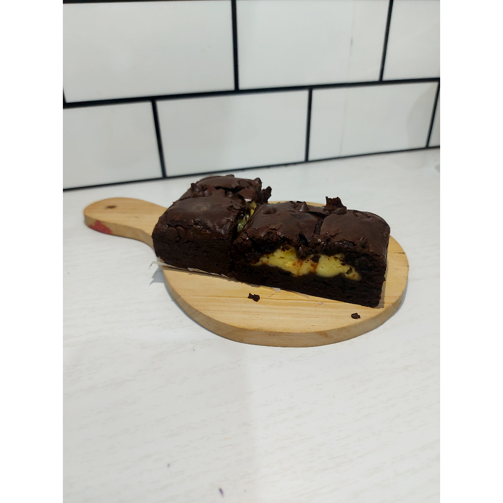 

FudChez Mini / Insert Cheese Fudgy Brownies / Fudgy Brownies Panggang Isi Cream Cheese / Brownies Keju