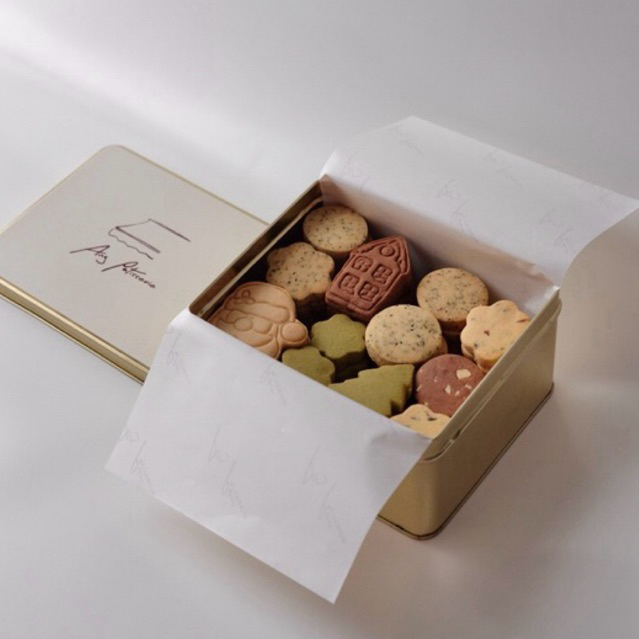 

Christmas cookie tin - Christmas hampers