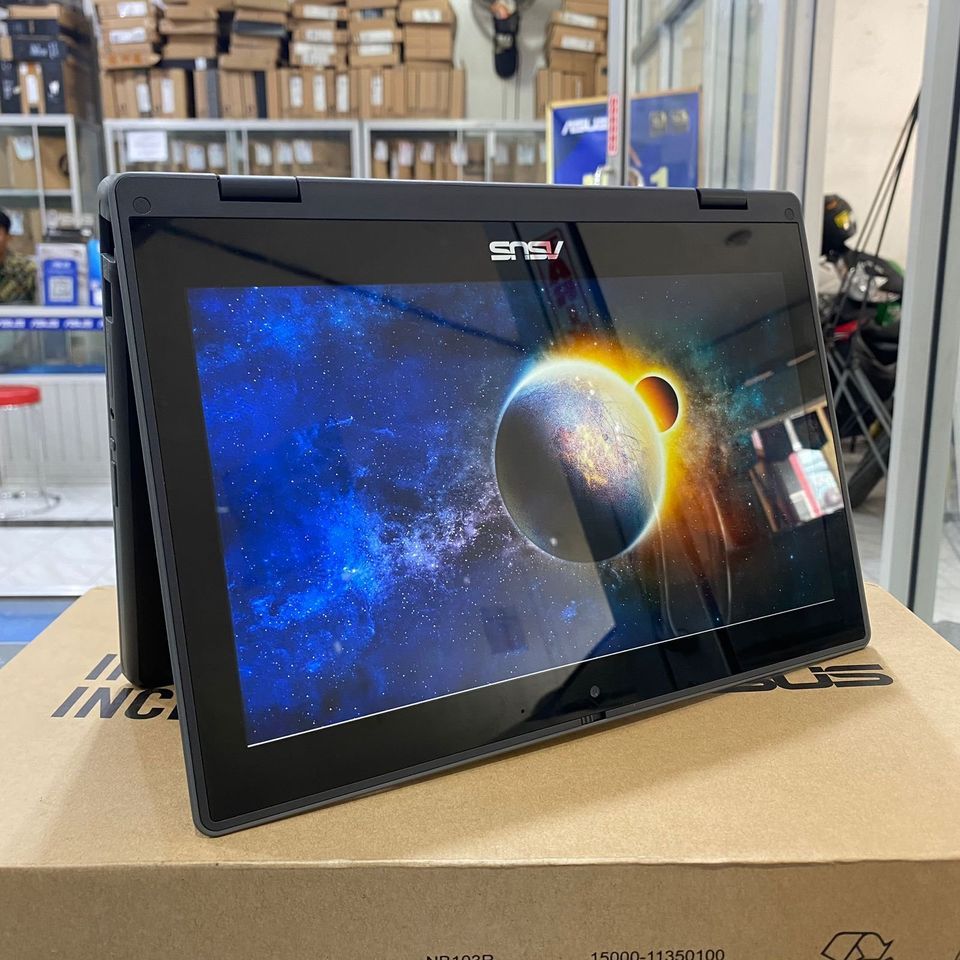 Asus BR1100FKA RAM 4GB SD 128GB 11in IPS Touchscreen flip 360 Like New