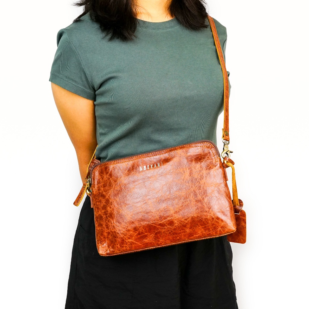 ABEKANI  LEATHER Mahayu Bag Tas Kulit Wanita Tas Slempang sekaligus dapat difungsikan sebagai Clutch