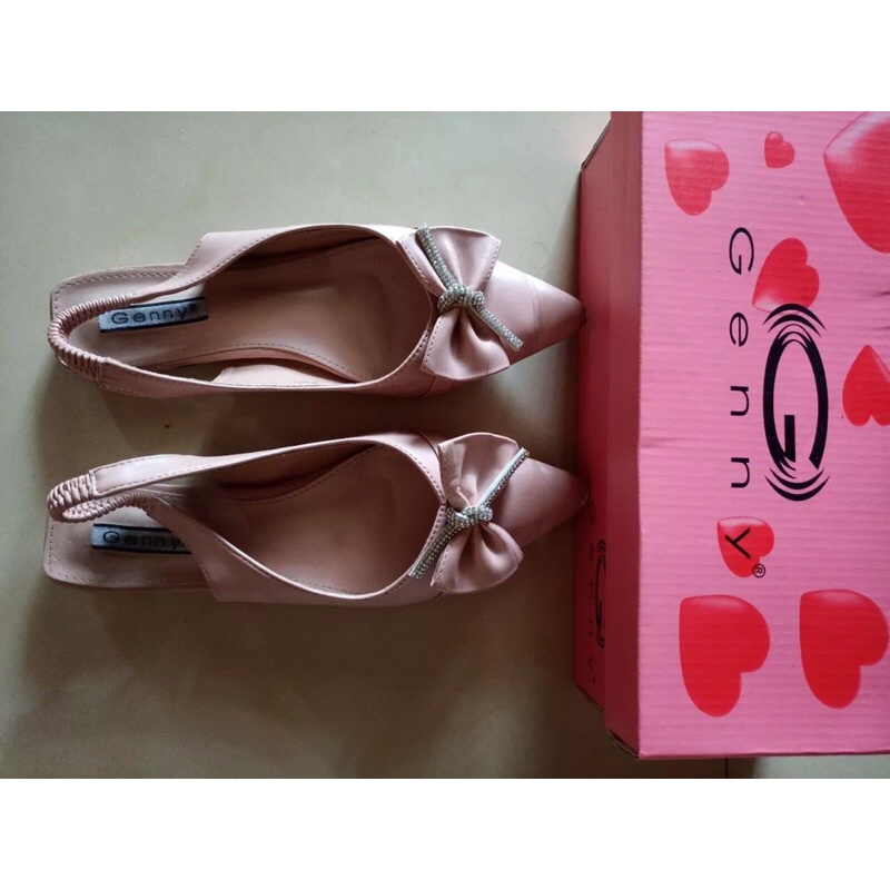 Sepatu flat merk Genny no 39