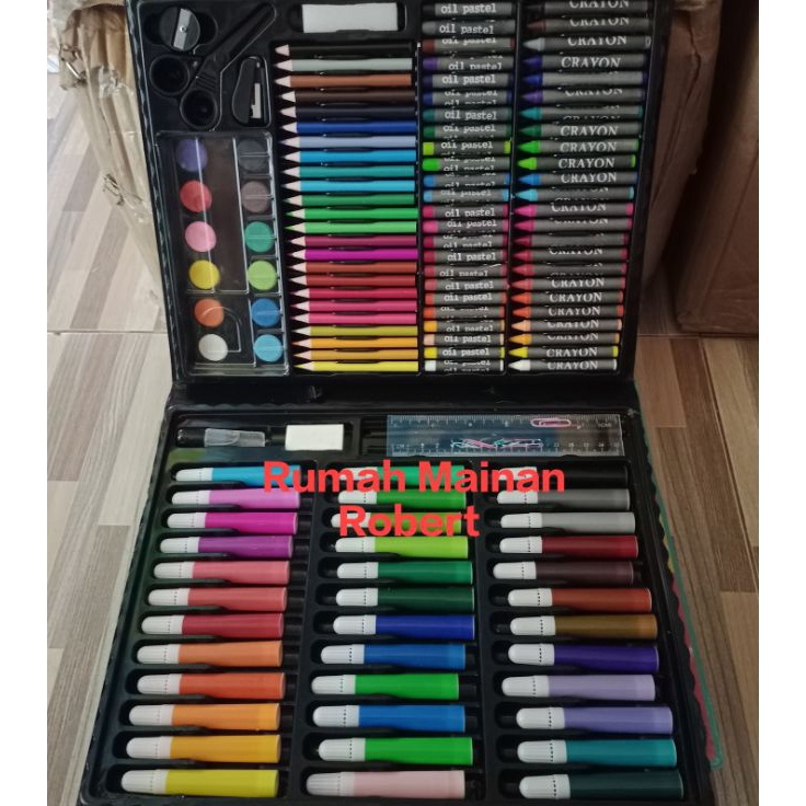 

Ready Merakyat Alat Lukis Set 15 Pcs Crayon Set 15 Pcs Warna Khusus Hitam