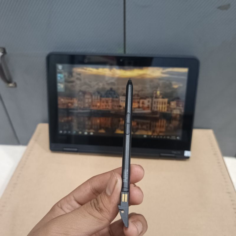 Lenovo yoga 11e Intel Celeron N4100 Flip 360° Tablet Touchscreen Ram 4Gb + Pen stylus