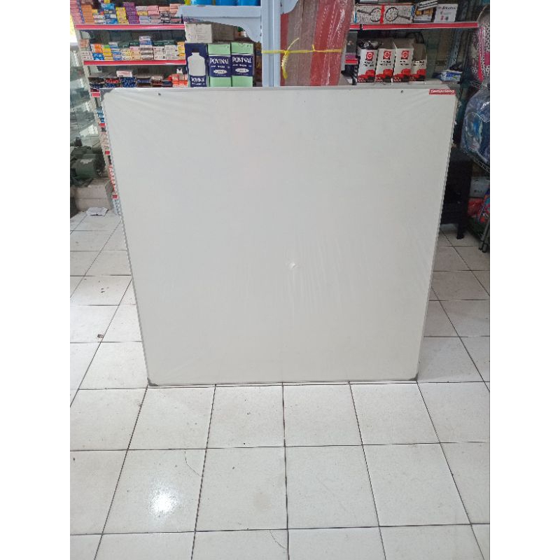 

Cemerlang Papan Tulis White Board Non-Magnetik uk 100 x 120 cm / 120 x 120 cm