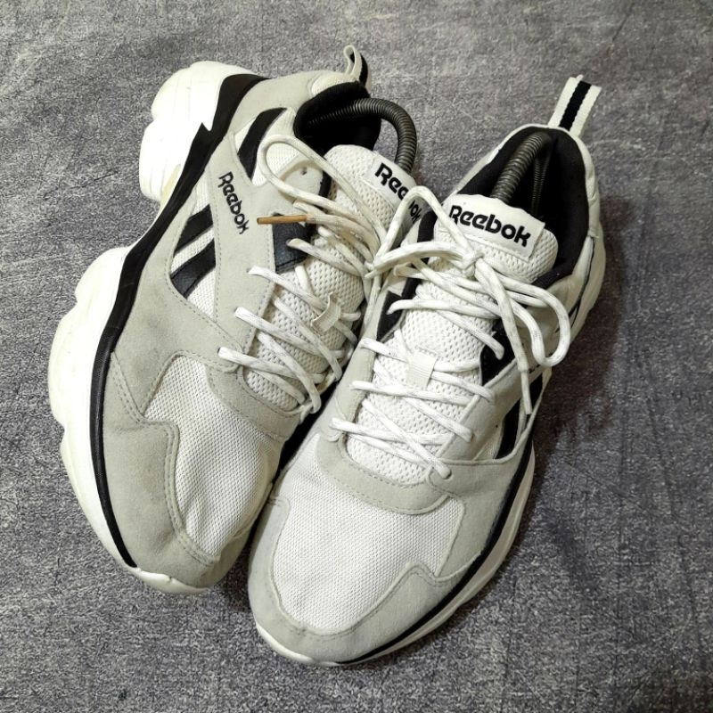 sepatu second REEBOK ROYAL BRIDGE 3 Sneakers bagus original size 40.5 harga murah sport ringan
