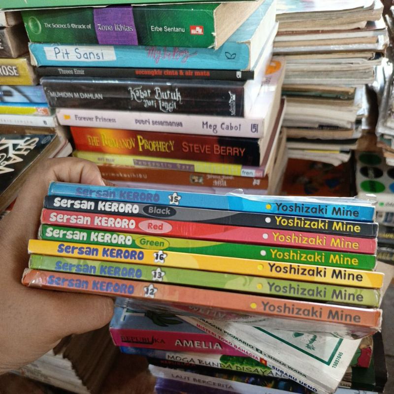 komik keroro yoshizaki mine