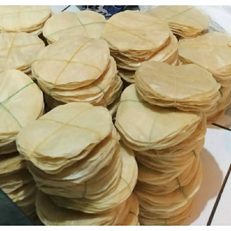 

Makanan Ringan / cemilan kerupuk opak singkong asli, opak mentah isi 15pcs / bungkus free bubble warp