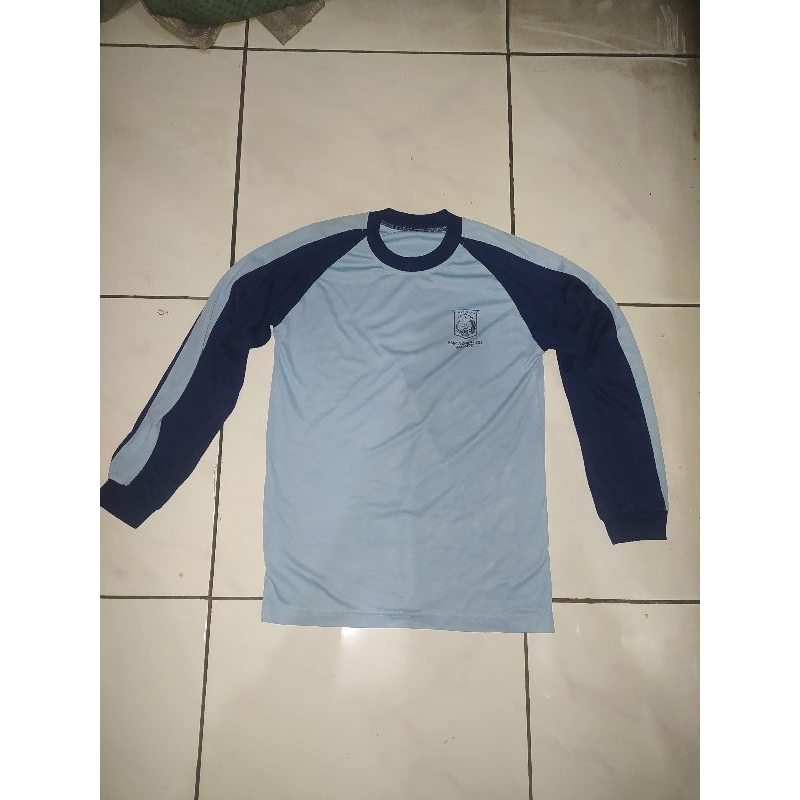 seragam olahraga SMPN 231 jkt preloved