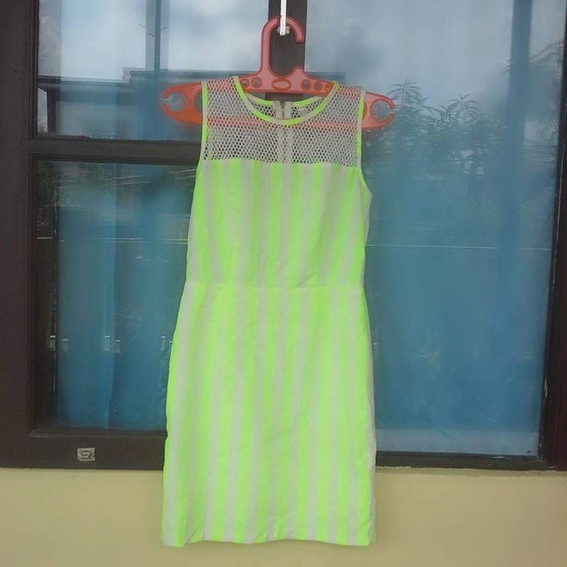 Dress Garis2 Hijau Neon Combi Jaring