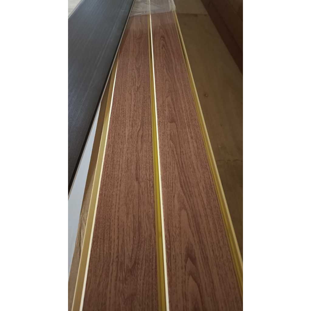 Plafon PVC Motif Kayu Gold Line