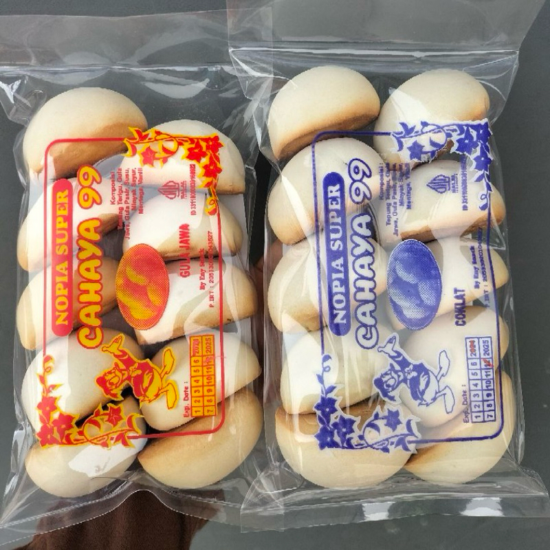 

NOPIA SUPER Bakpia Kering Isi 10 Oleh-Oleh Khas Yogyakarta