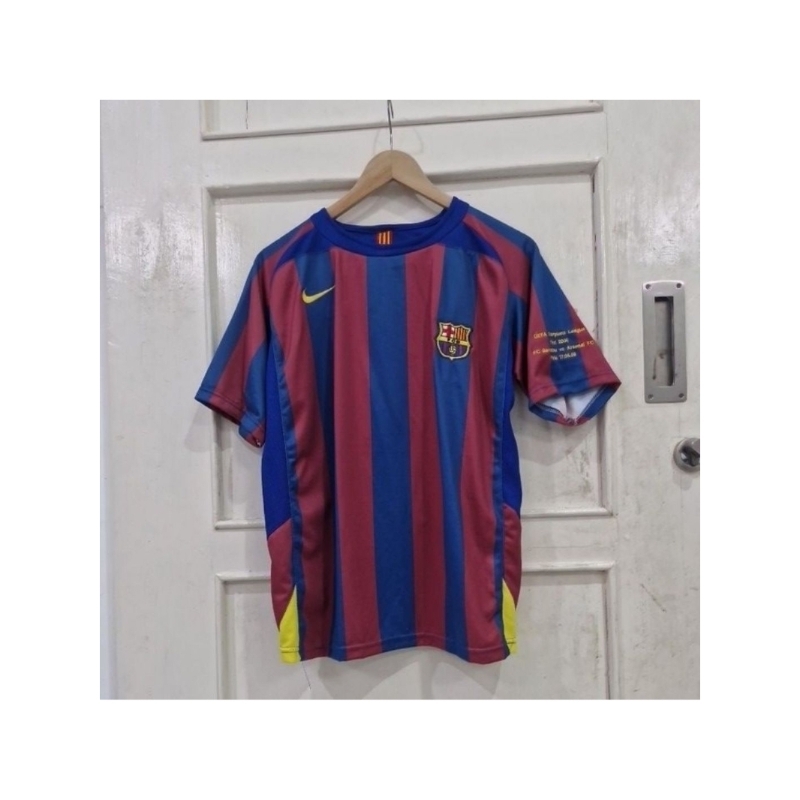 Jersey Retro Barcelona Barca 2006 ukuran S GRADE ORI GO Ronaldinho 10