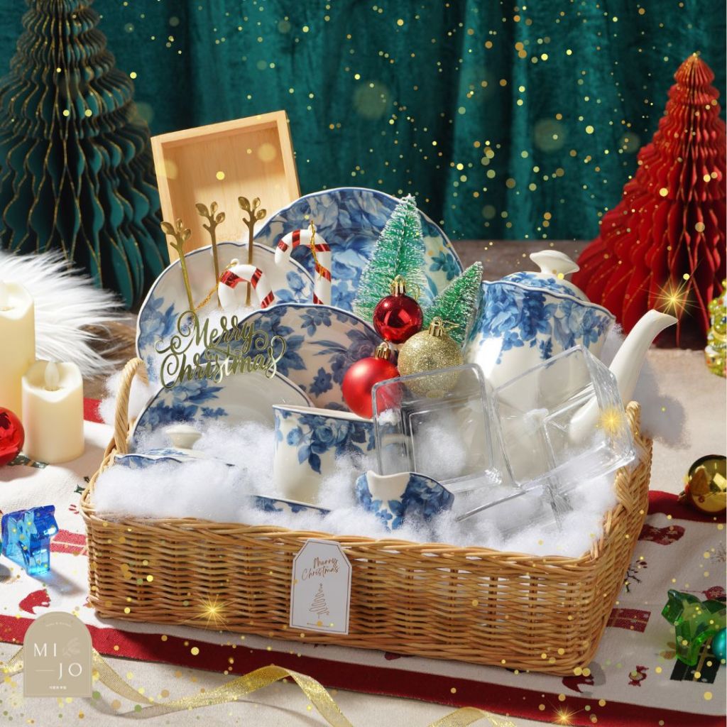 

Hampers Piring Christmas | Parcel Natal | Hadiah Hari Raya | Set Piring Natal