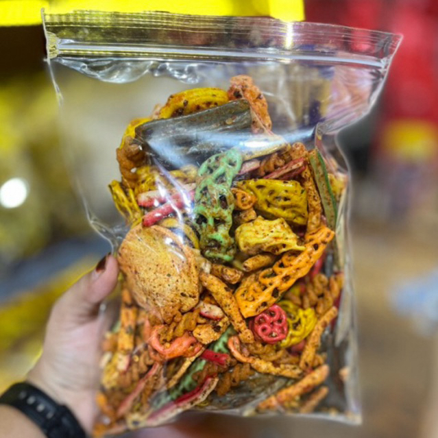 

250gram SEBLAK MIX CAMPUR ANEKA MACAM KRUPUK DAN BASRENG