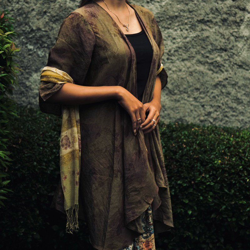 selendang sutra kringkel batik Pekalongan