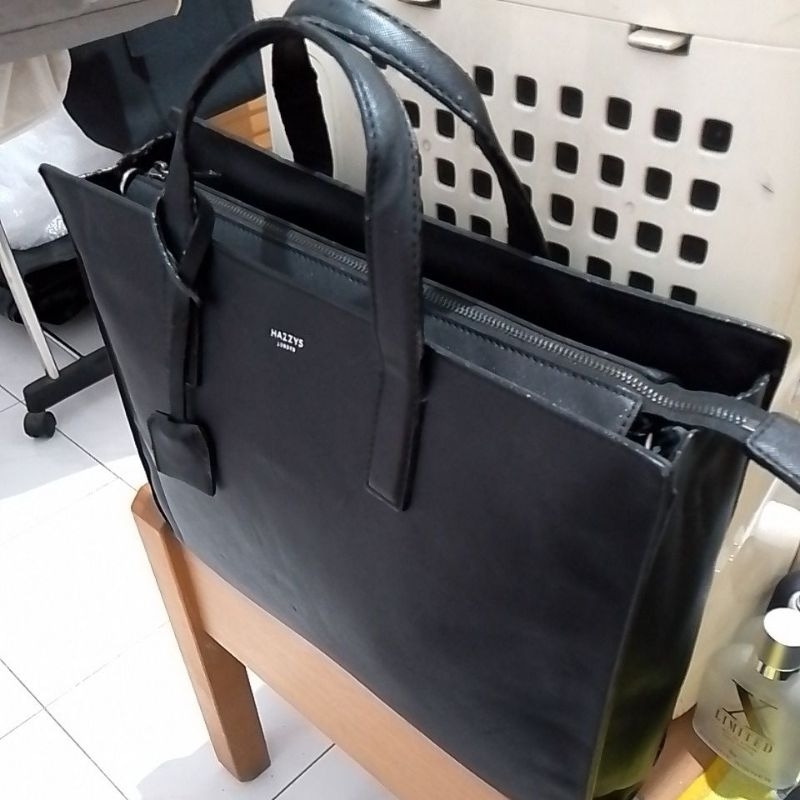 LikeNew...Tas Kerja Kulit Asli HAZZYS LONDON...