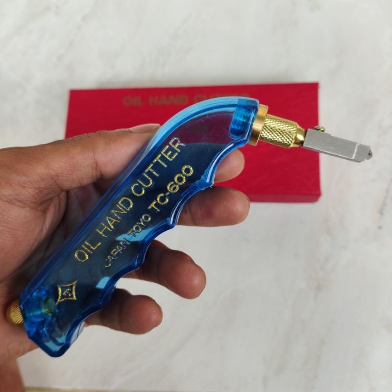 1 Bok Set 2 PCS Toyo TC 600 Original Japan Alat Pemotong Kaca Oil Glass Cutter Toyo Japan Type T TC-