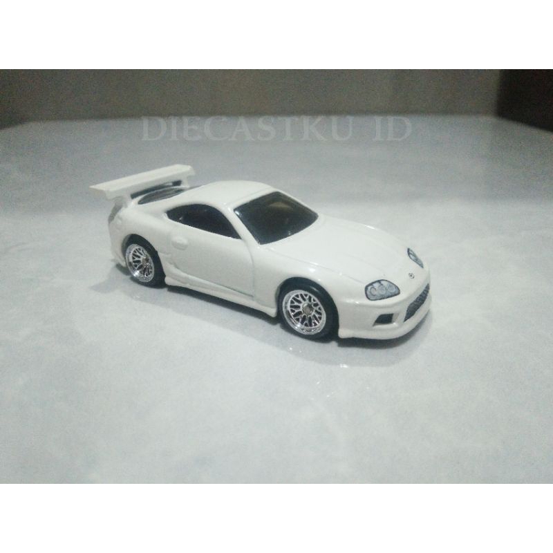 Hot Wheels Furious 7 Toyota Supra Putih Loose Ban Karet