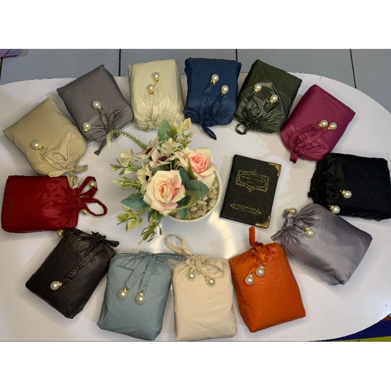 Grosir Mukena dewasa travelling2in1 Parasut korea isi20 (1 kodi)