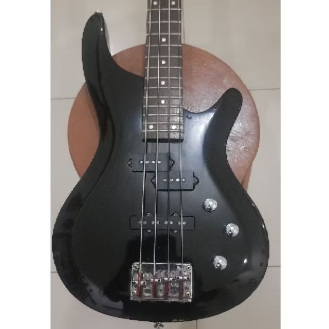 gitar bass caraya original siap pakai