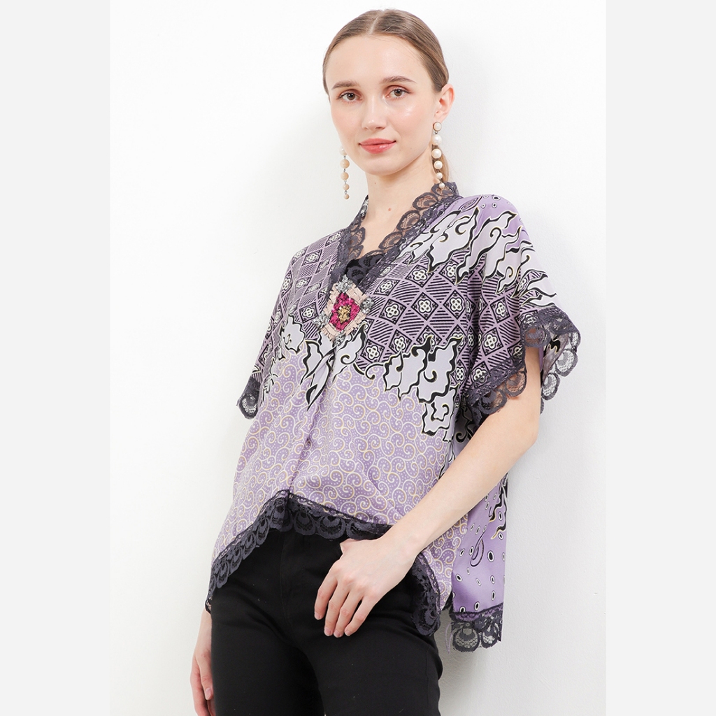 LUIRE by Raden Sirait Cardinarasti Batik Wanita