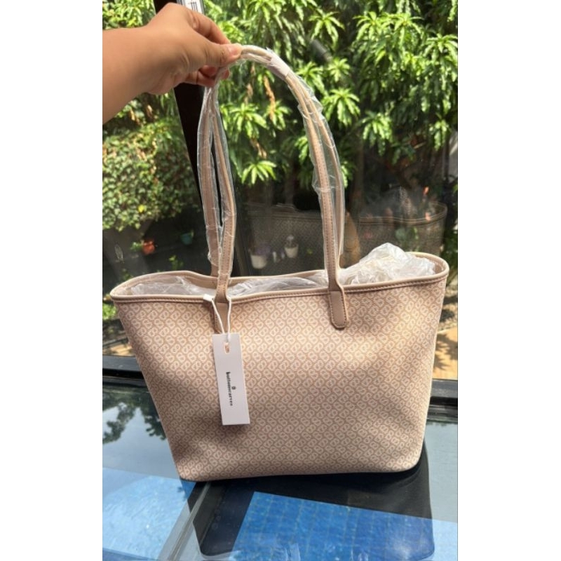 Izzy Canvas Bag Buttonscarves Beige