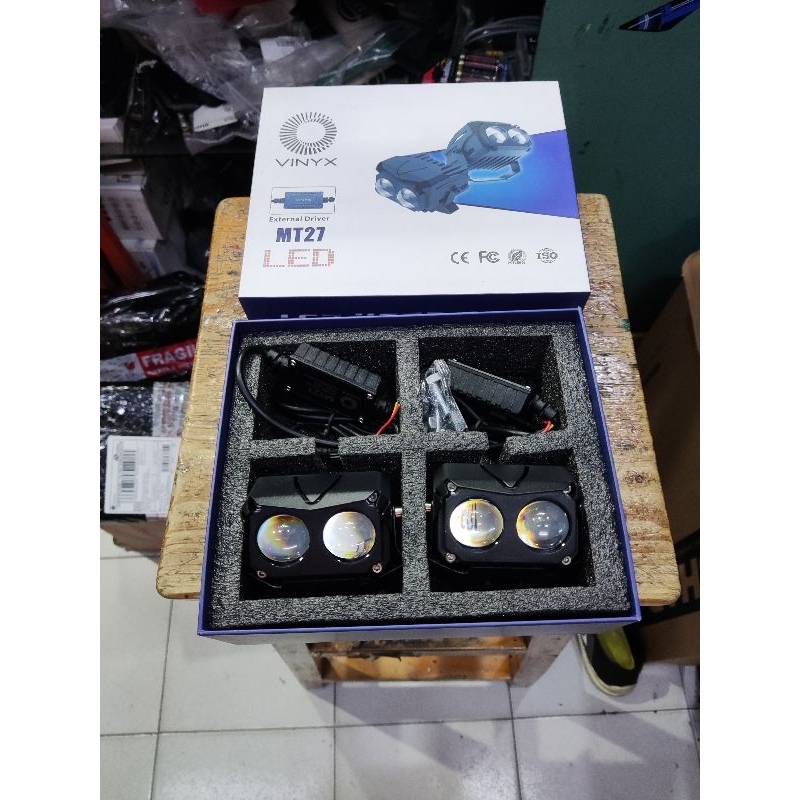 Lampu MT27 Vinyx Putih Kuning   Putih Putih isi 2 pcs