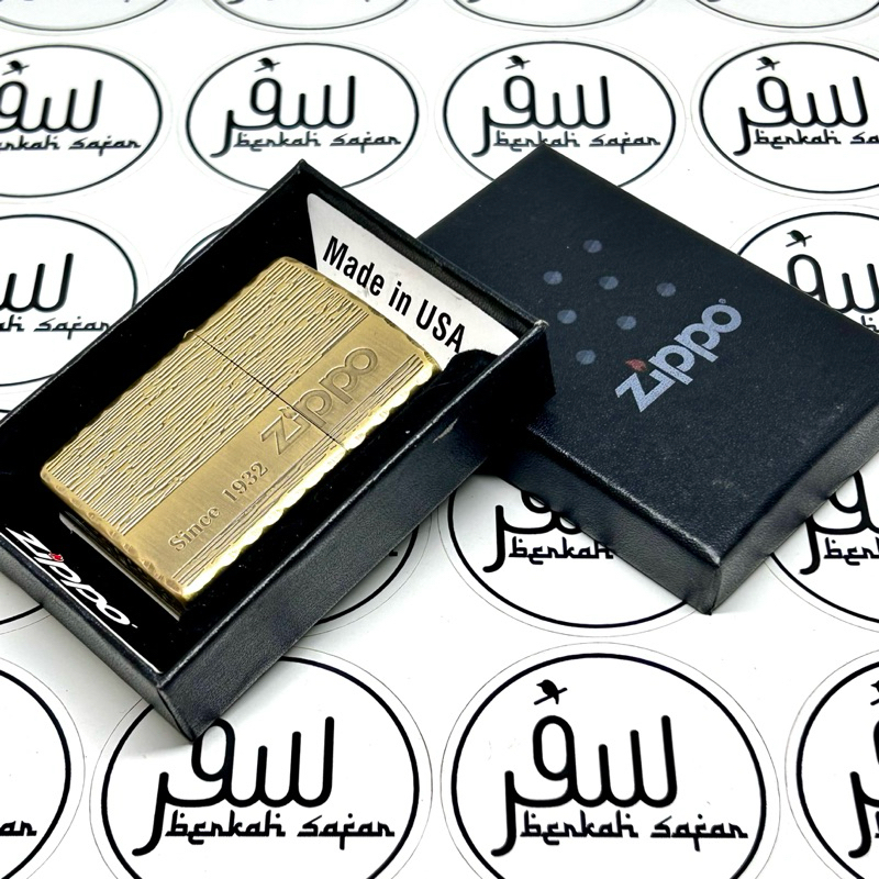 Zippo Gold Since 1932 Wood Engraved Original