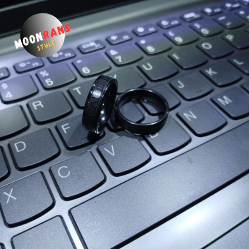 cincin angka romawi// cincin hitam angka romawi stainless// CC6