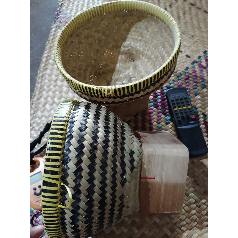 Bakul nasi atau ceting kecil anyaman bambu