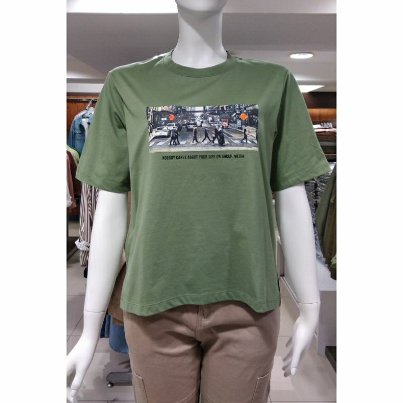 logo jeans original kaos wanita new arrival - BOXY