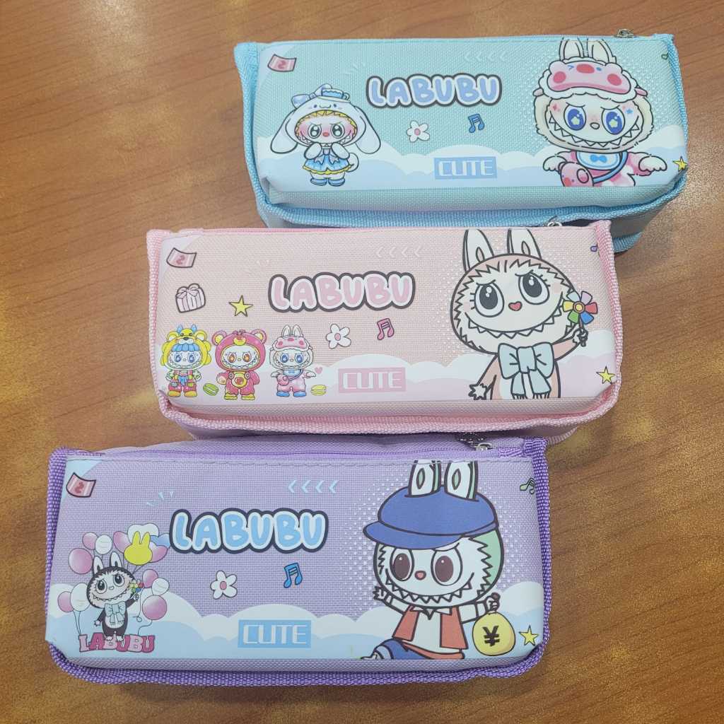 

Kotak Pensil Labubu Bisa Pilih Motif / Kotak Pensil Anak Cewek / Tempat Pensil Motif Lucu Labubu