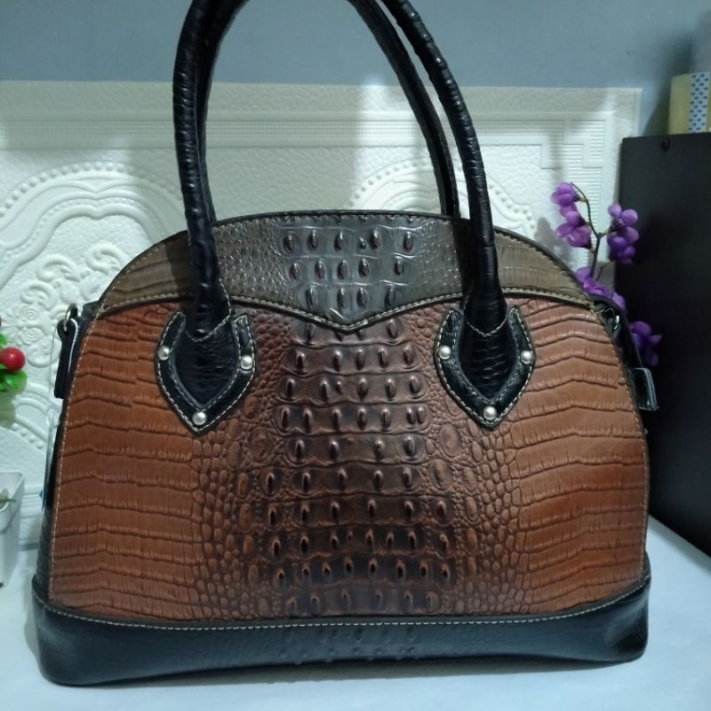 Tas kulit brand BALLE motif croco model alma (besar)