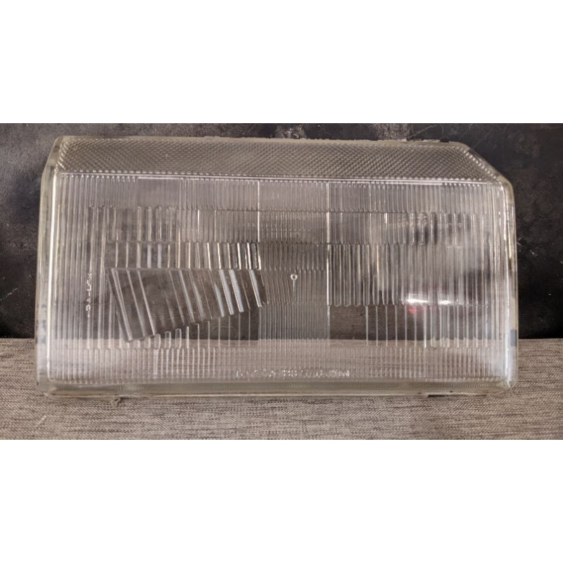 mika kaca lampu depan Toyota kijang grand extra tahun 1994-1996 original