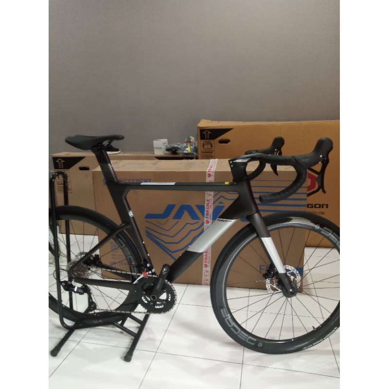 ROADBIKE JAVA FUOCO TOP 2025 GS 105 12SP R7120 HIDROLIS DISCBRAKE CRANKSET SUDAH R7100 TERBARU