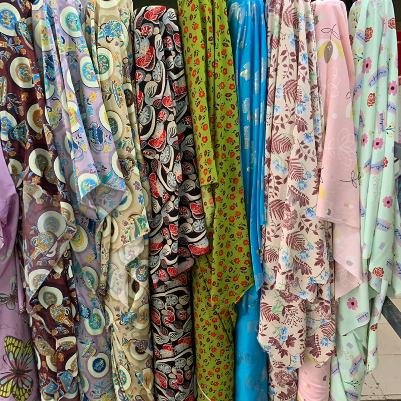 kain silk satin motif - kain silk satin premium - kain silk motif