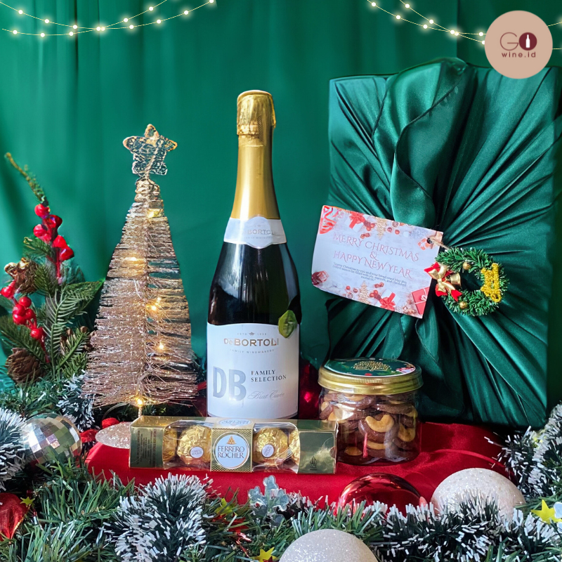 

Christmas Package A - Hampers Sparkling Wine - Hampers Natal