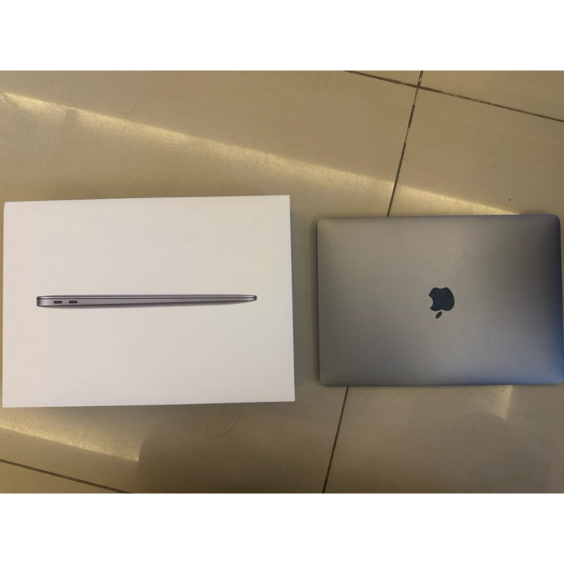 Macbook Air M1 8gb/256gb [Bekas Like New]