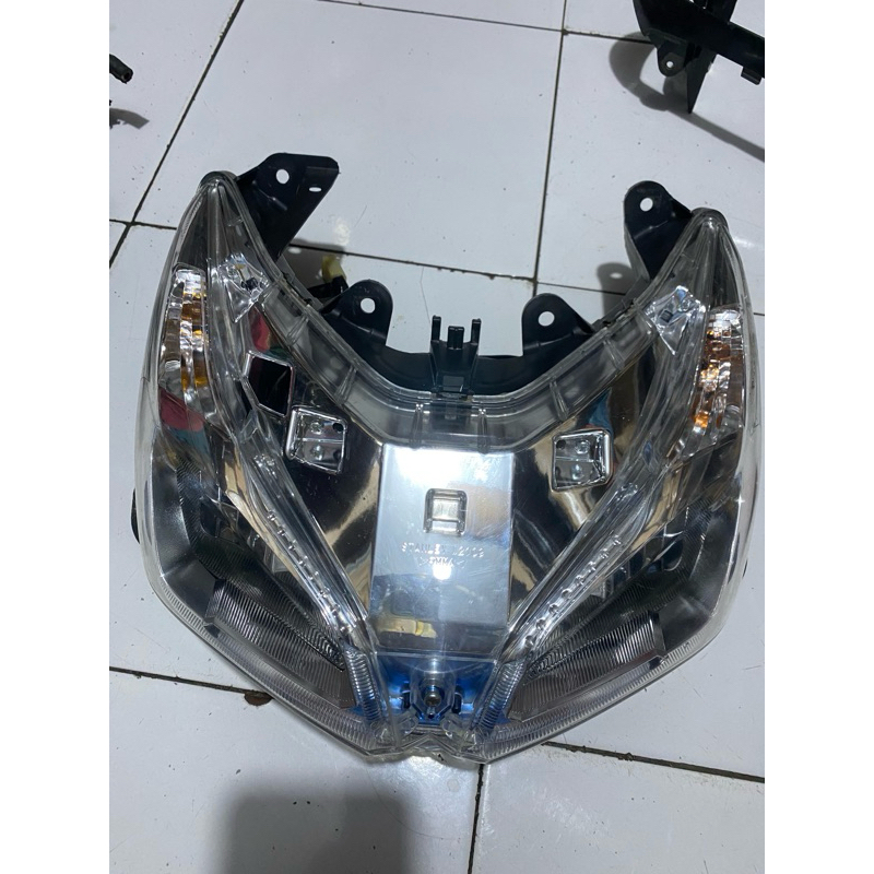 lampu depan vario 110 fi stater kasar original set