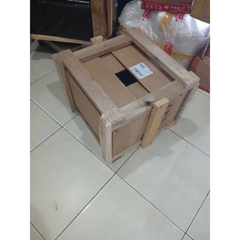 

packing kayu klakat