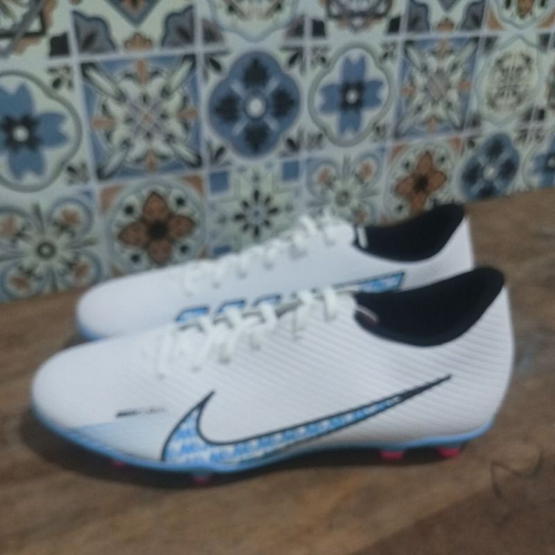 Sepatu Bola Nike Vapor 15 Club
