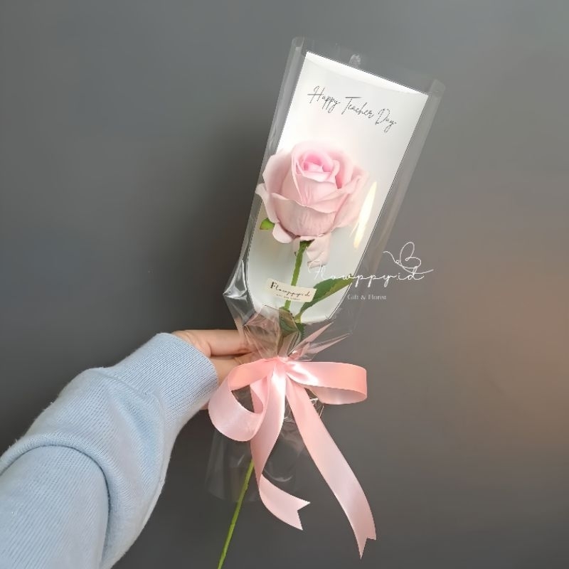 bunga mawar/buket mawar 1 tangkai(FREE REQUEST UCAPAN)/buket bunga 1 tangkai/single rose/buket bunga