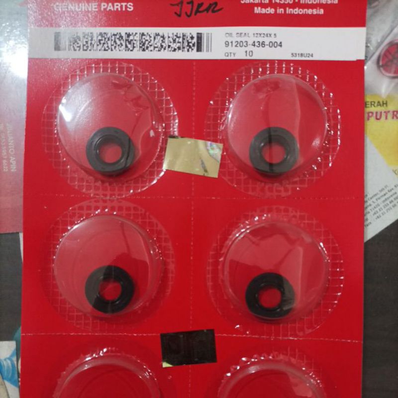 OIL SEAL WATERPUMP VARIO125/150 PCX150