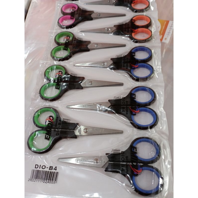 

Gunting Emido Dio B-4 Bahan Stainless Steel